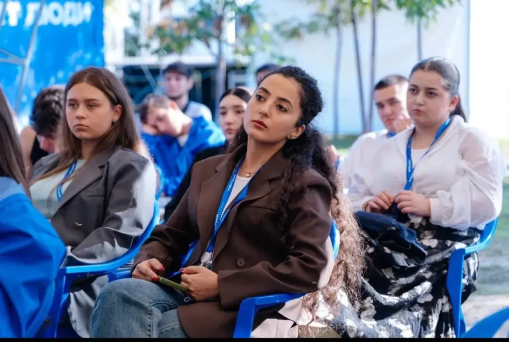 Молодые жители Дагестана могут получить грант Росмолодёжи на реализацию своих проектов